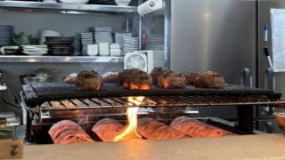「ハンバーグ食堂 参乃ハンバーグの『参乃ハンバーグ定食』（初生町）