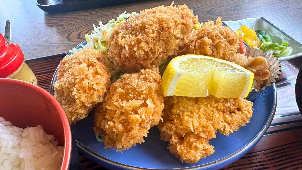 「食事処 柏や」の『鶏カツランチ』『お弁当』(大瀬町)