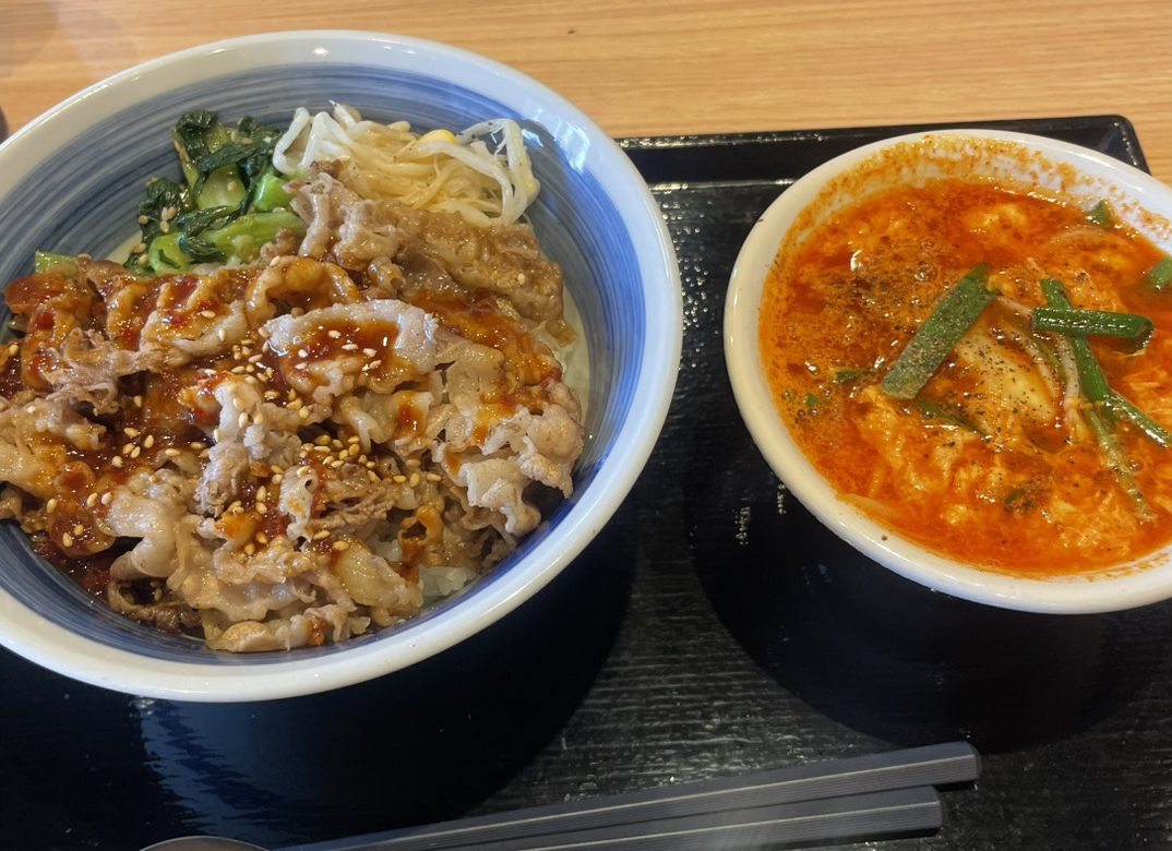 「焼きたてのかるび浜松住吉店」の『熟成焼肉 カルビ丼』