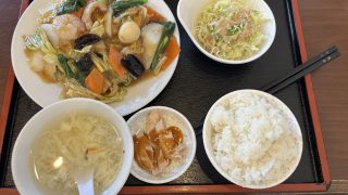 「中華料理 萬来」の『昼の選べるランチ850円』（富塚町）