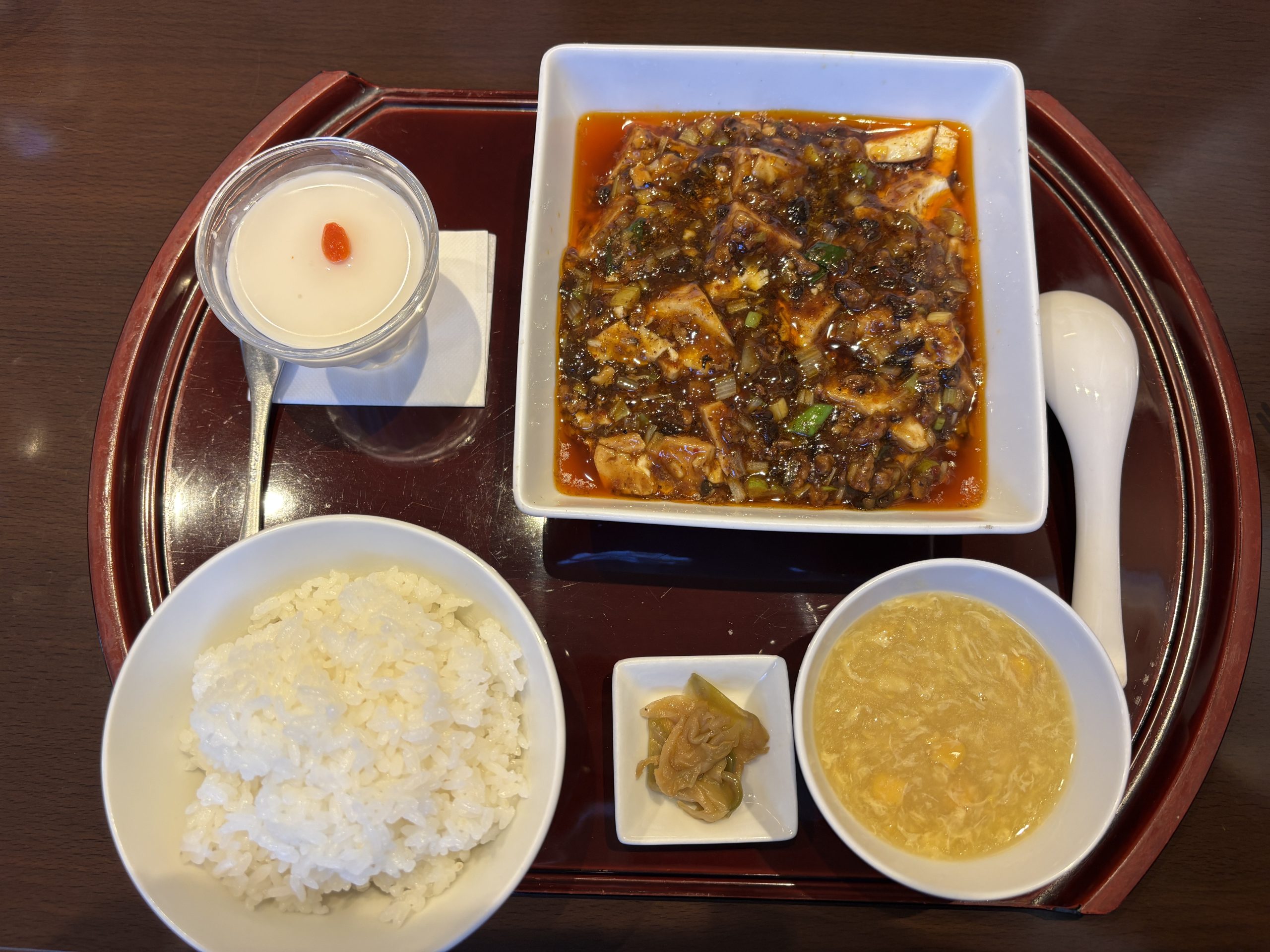 「四川飯荘 尾林」の『A麺ランチとB陳麻婆豆腐ランチ』(将監町)