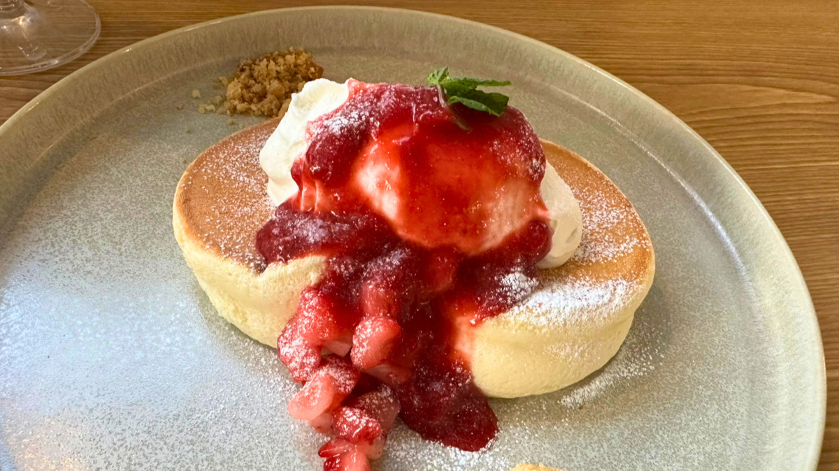 【7月22日NEWOPEN】「カフェロブ浜松本店」の『おすすめパンケーキ』(高丘北)