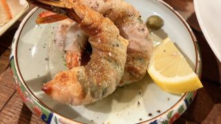 「酒食テーブル 紀」の『海老豚しそ巻』（鍛冶町）