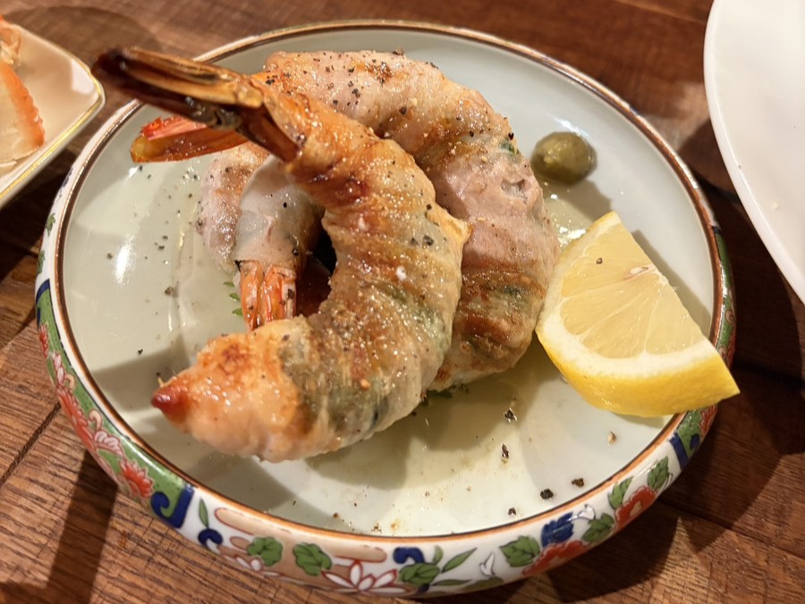「酒食テーブル 紀」の『海老豚しそ巻』（鍛冶町）